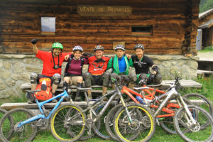 Inspired Mountain Bikes Adventures - Expériences de VTT en Suisse de qualité